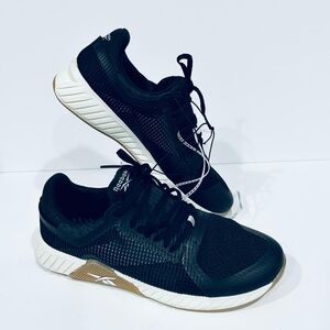 Black Reebock Men/Boys Shoes Size 6 US